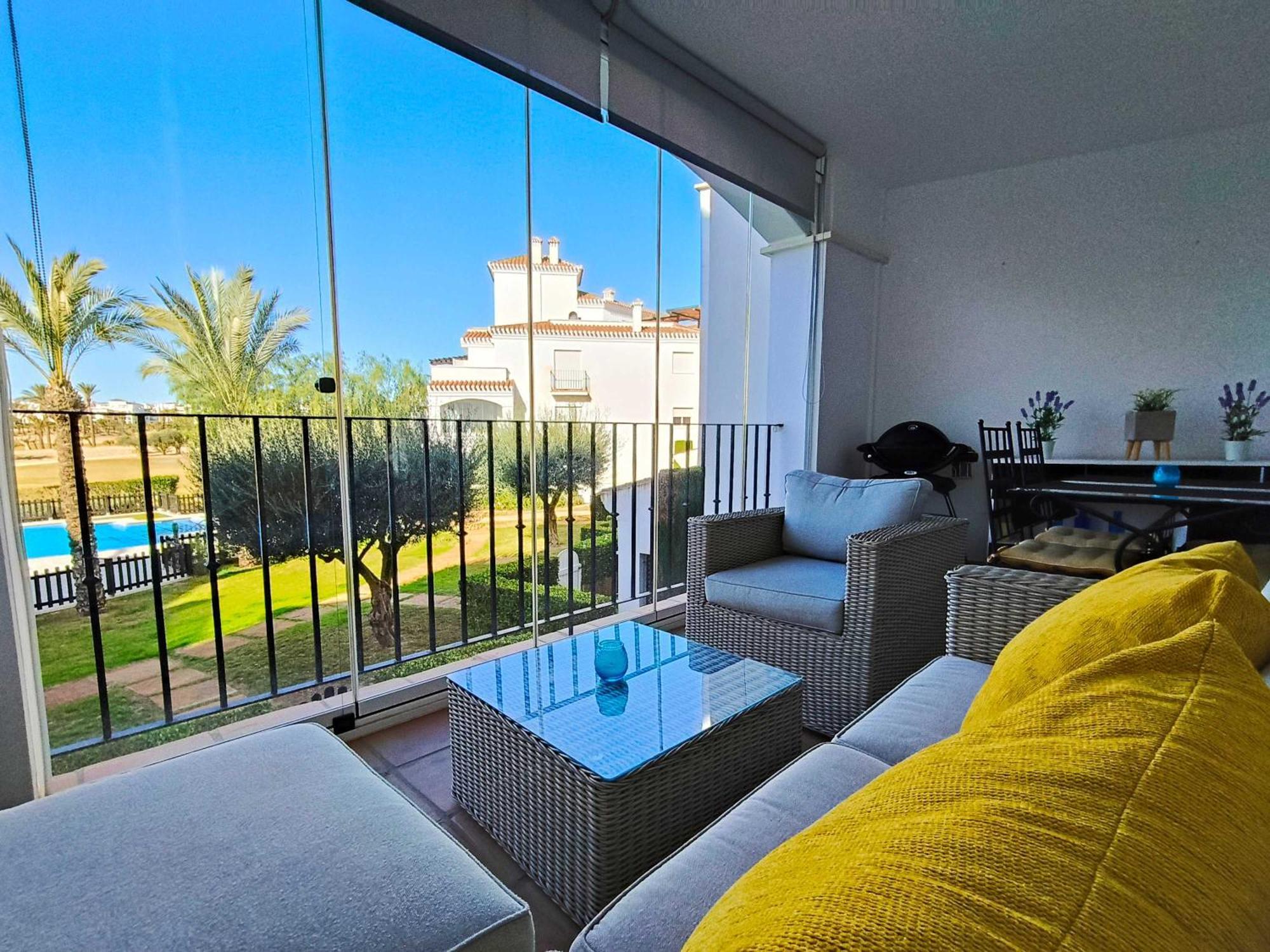 Bright With Stunning Swimming Pool Views - Mo4812lt Apartment